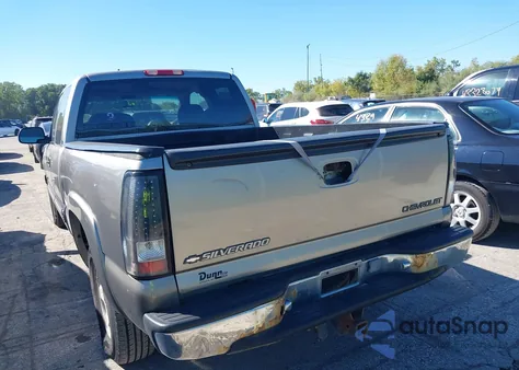 2000 Chevrolet Silverado 1500 Ls z USA, uszkodzony, nr VIN 2GCEC19T3Y1312815